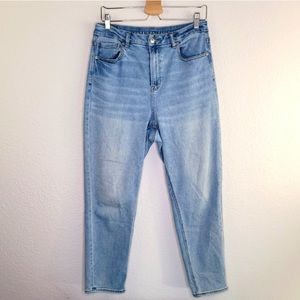American Eagle curvy mom jeans Size 8